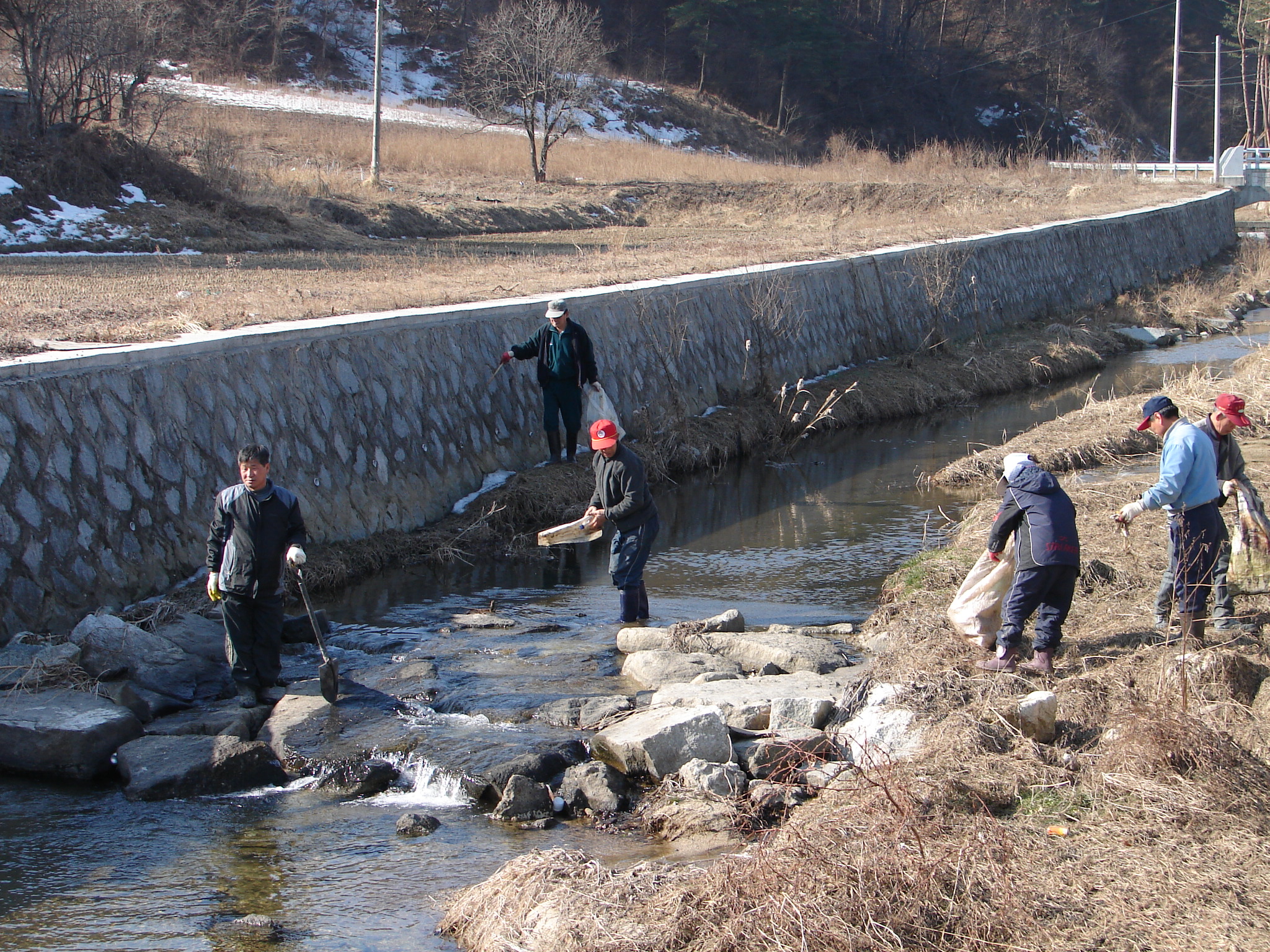 상류에서 벌써 중류까지 왔네요 차근차근 찾아서 깨끗하게