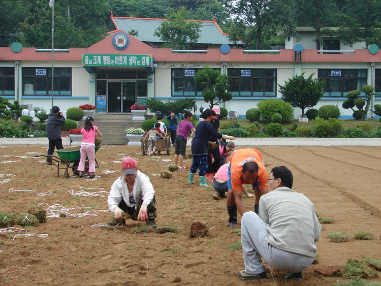 나를 따르라가 아니라 자 가자