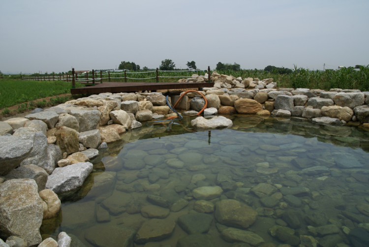 반대편에서 바라본 모습입니다. 