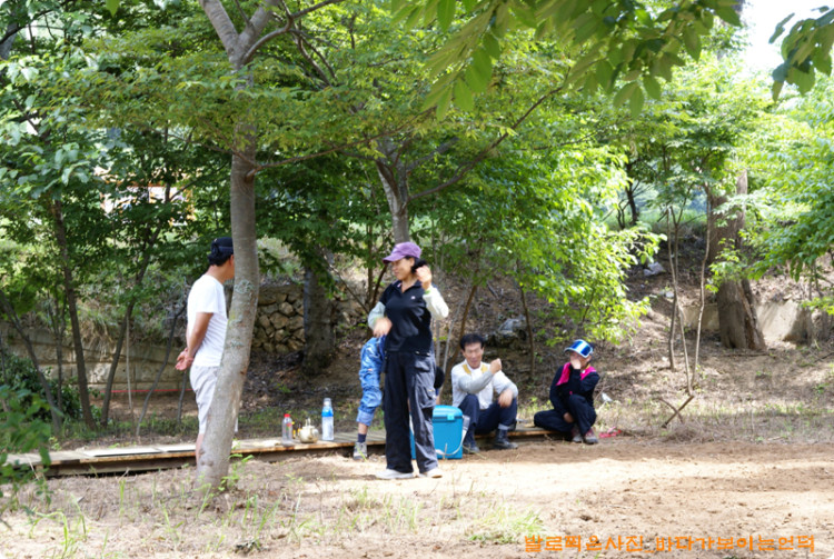 작업중에도 지속적으로 의견교환이 이루어진다.