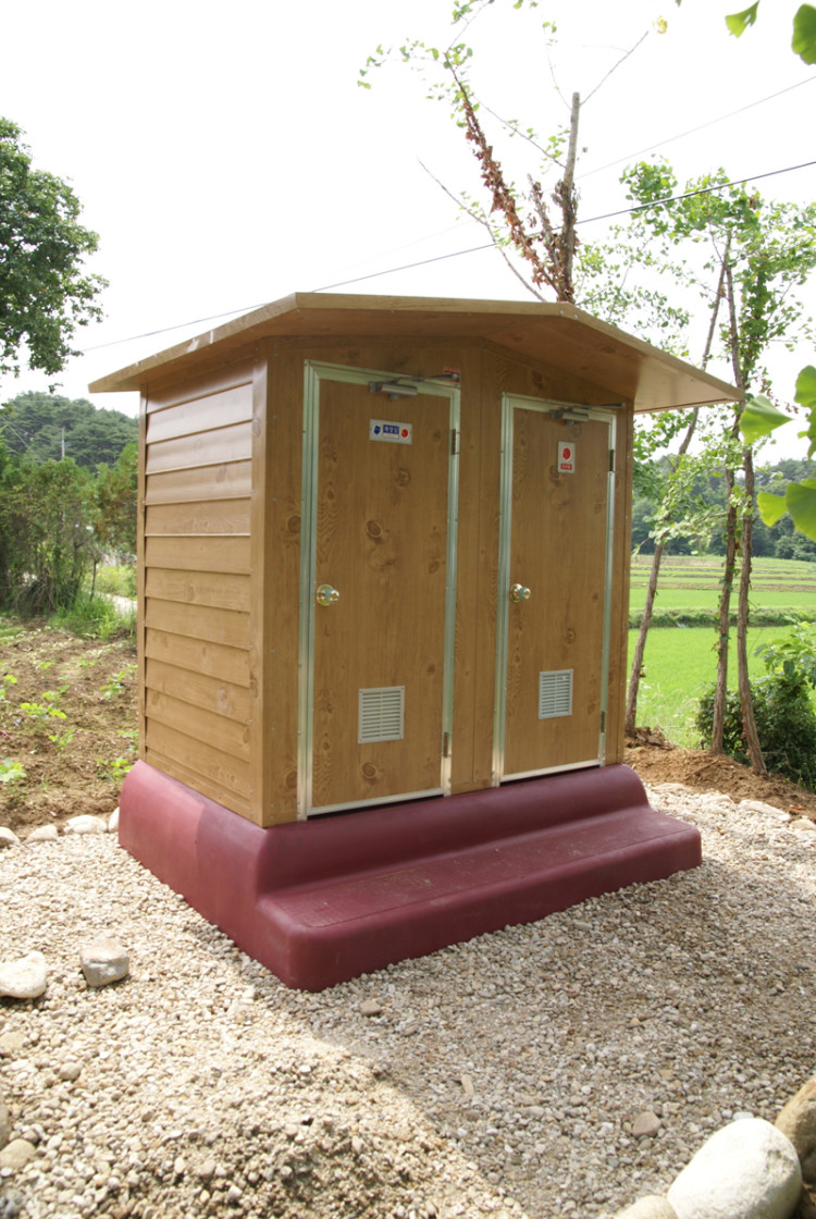 화장실도 설치되었구요